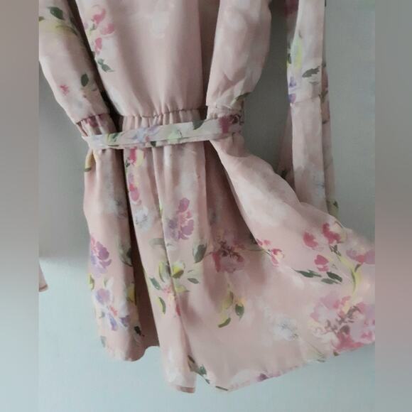 Guess Chiffon Bell Sleeve Romper XL - Picture 4 of 8